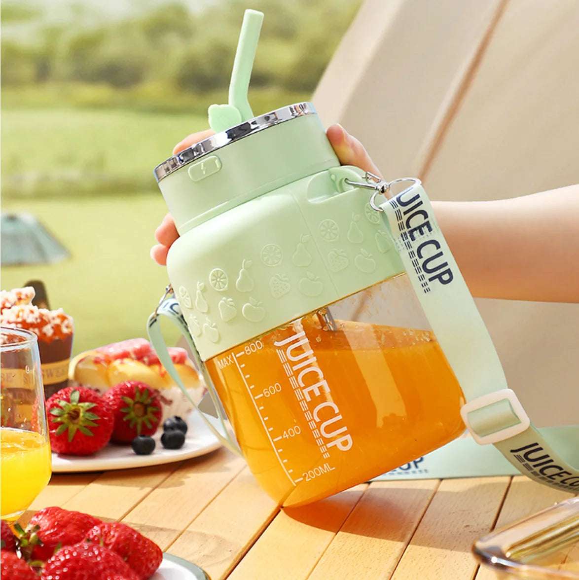 FreshBlend™ Portable Juicer & Mixer 350ml™