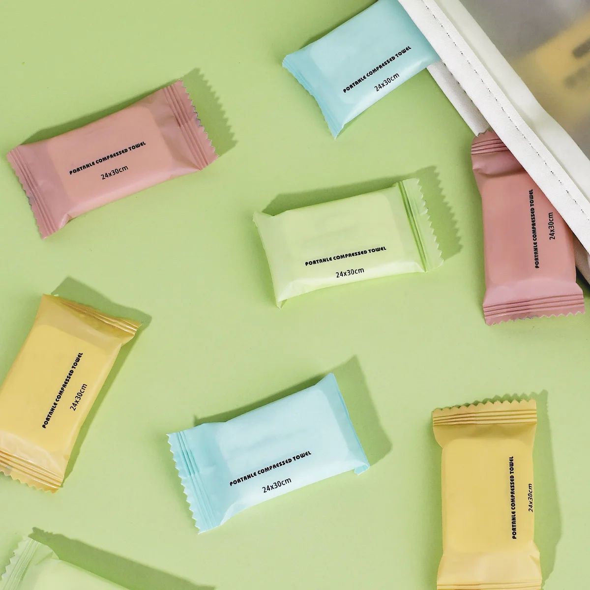 Compressed Towel Tablets – Disposable Face Wipes for Travel & Outdoor (14/20Pcs)