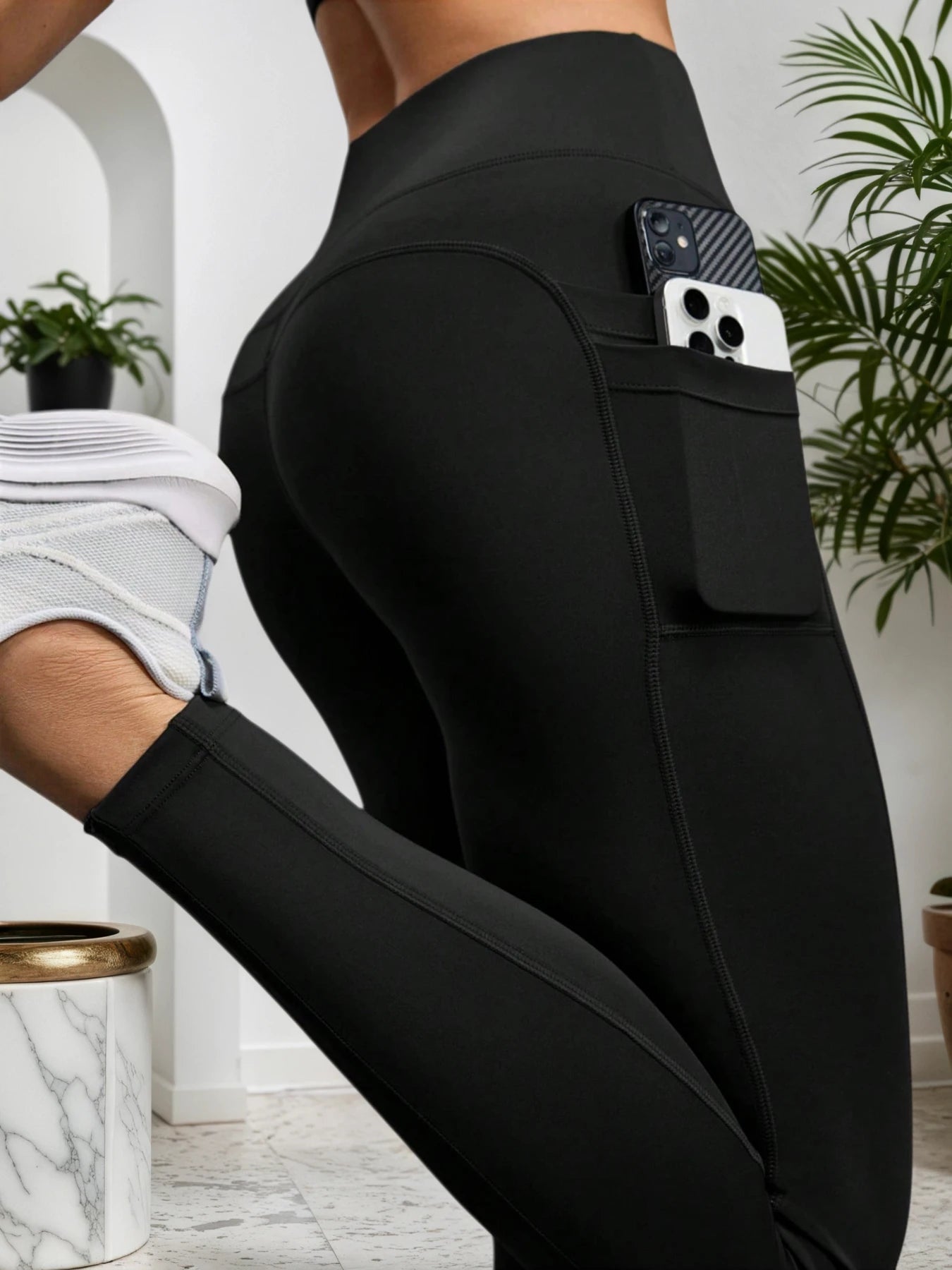 High-Waisted Seamless Yoga Leggings with Butt-Lifting & Side Pockets – Workout Tights for Women